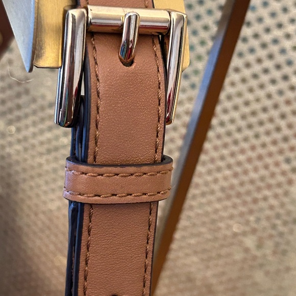 Michael Kors Orange and Tan Crossbody Messenger Bag Approx. 11.5 x 11 x 3 - Picture 7 of 17